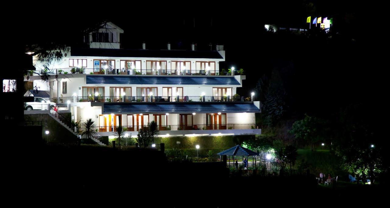 Hotel Mount n Mist à Ooty Extérieur photo